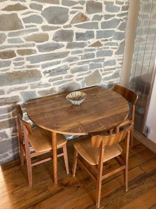 Ty Taf 2 Bed Cottage With Deck & Easy Transport Links Cardiff Exterior photo